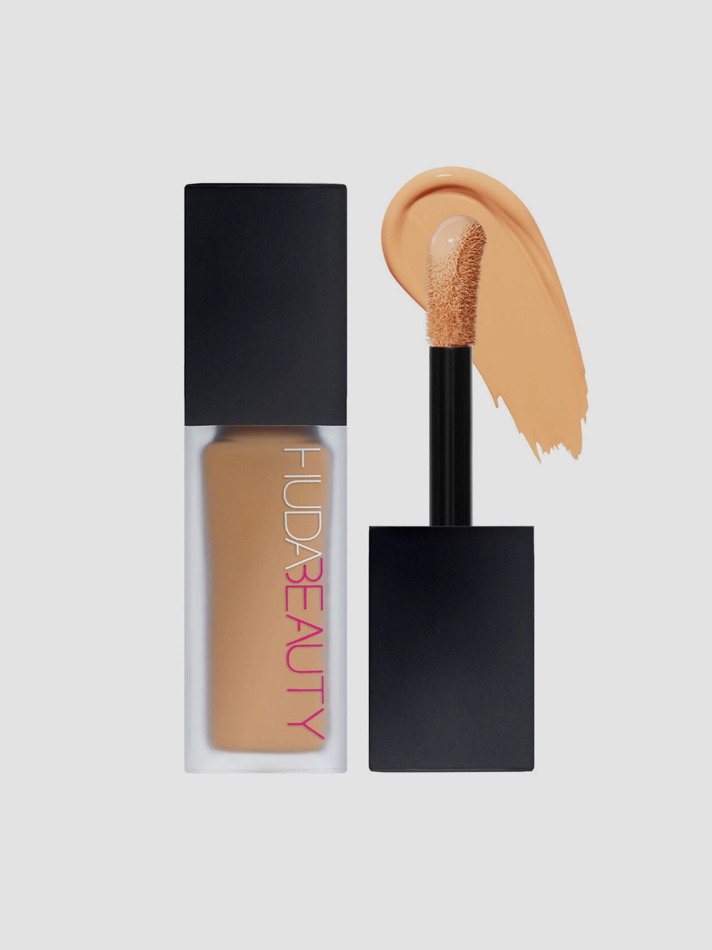 Huda Beauty FauxFilter Luminous Matte Concealer