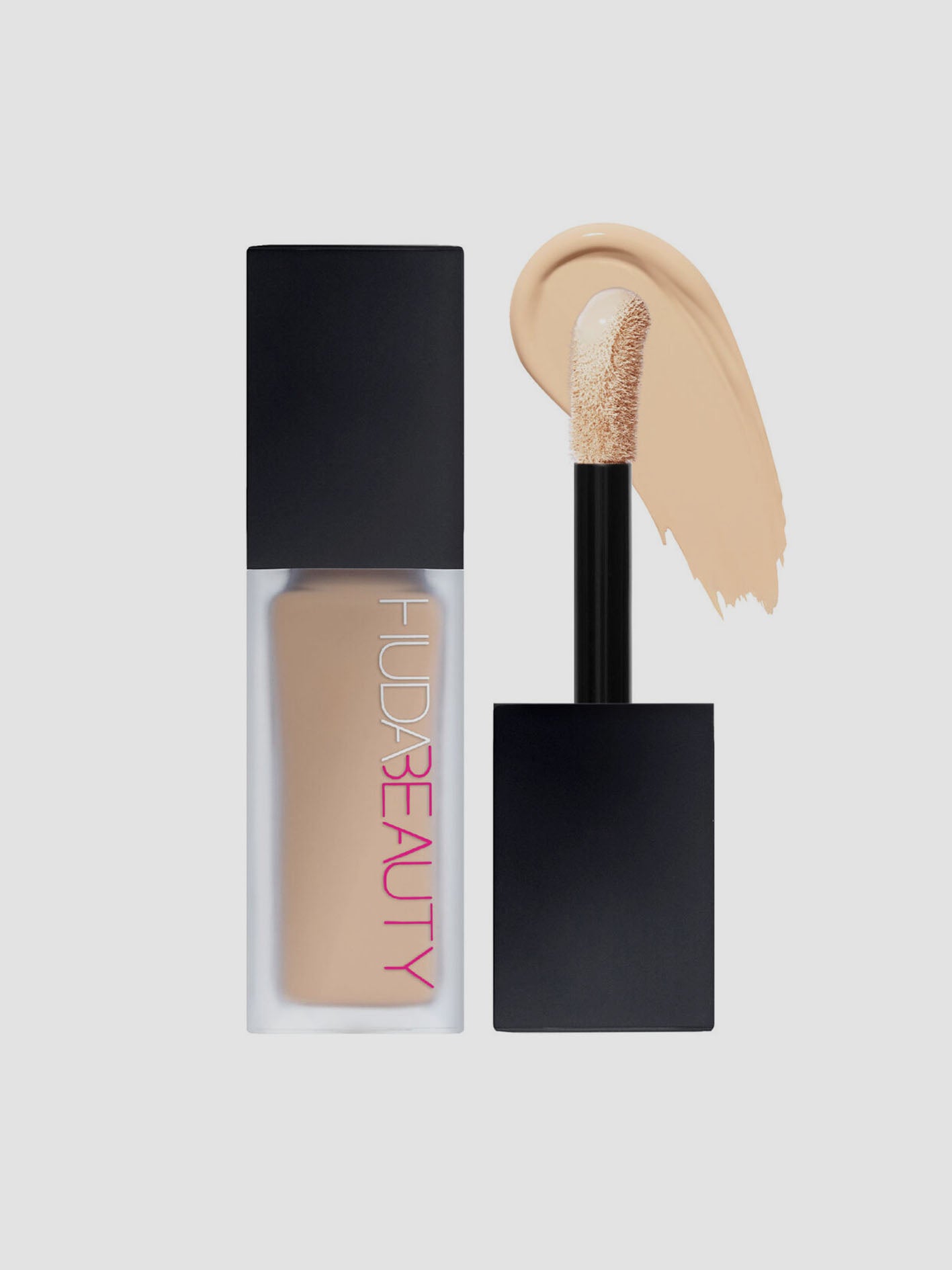 Huda Beauty FauxFilter Luminous Matte Concealer